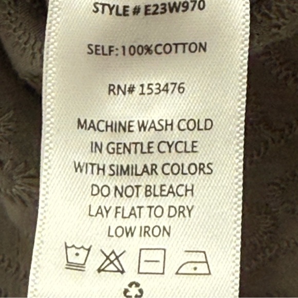 Evereve Palmer Embroidered Blouse Top Button Front Neutral Mocha Size Medium - Picture 10 of 11